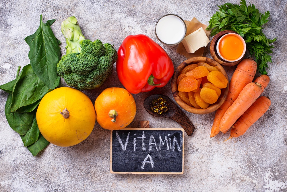 Ăn thực phẩm giàu vitamin A là một trong những cách giảm khô hạn sau sinh